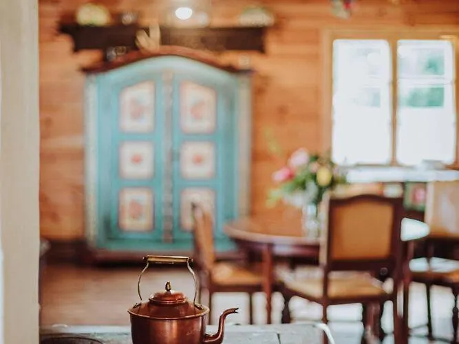 Large, Atmospheric In The Countryside * Belczna