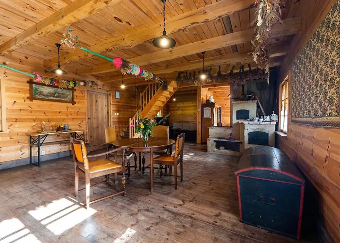 Large, Atmospheric In The Countryside Holiday home *