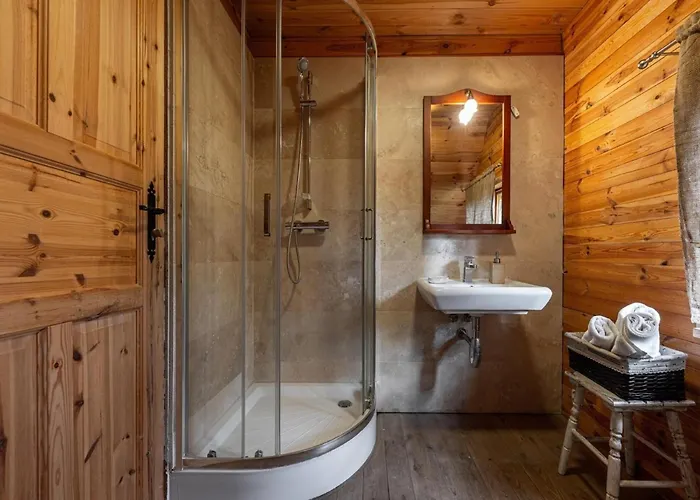 Holiday home Large, Atmospheric In The Countryside *